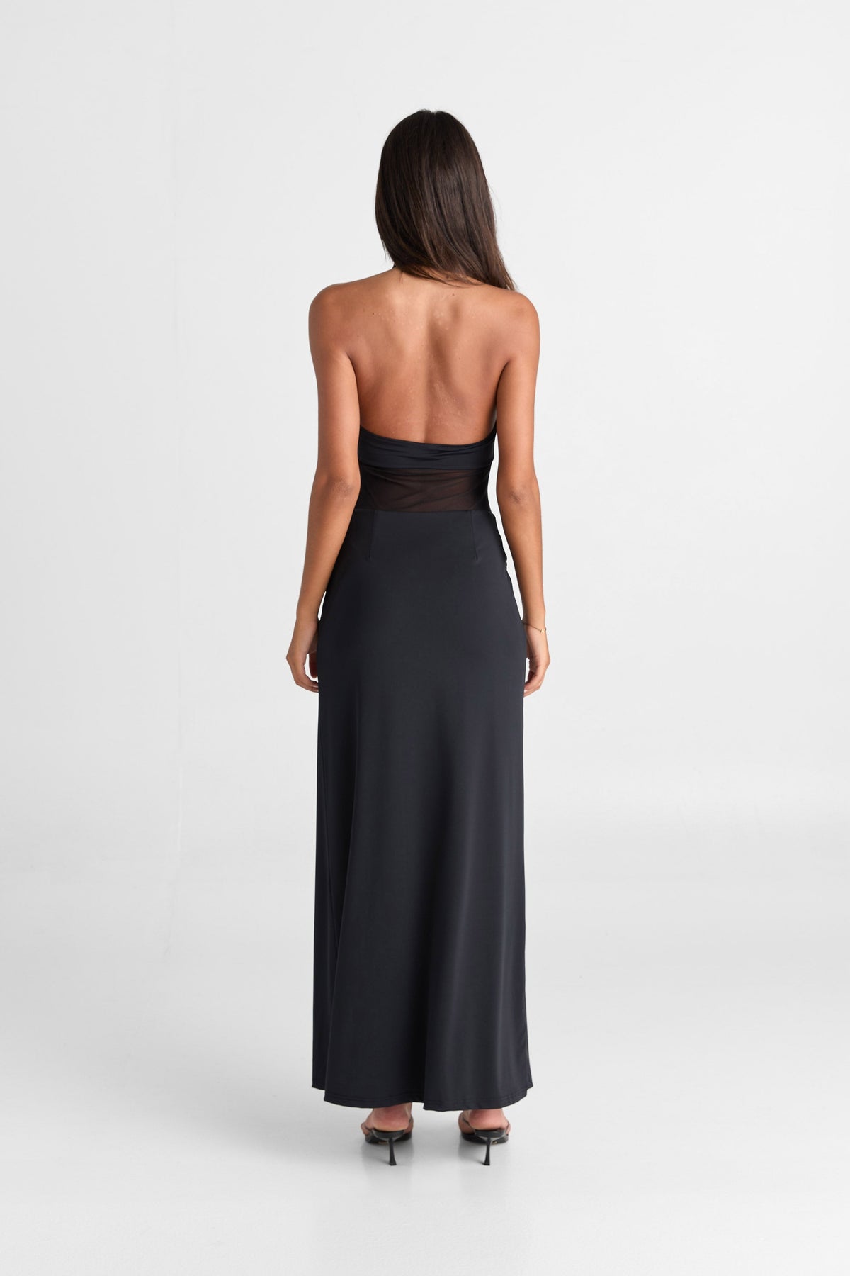 Vestido Sariya Maxi – Negro Nocturno