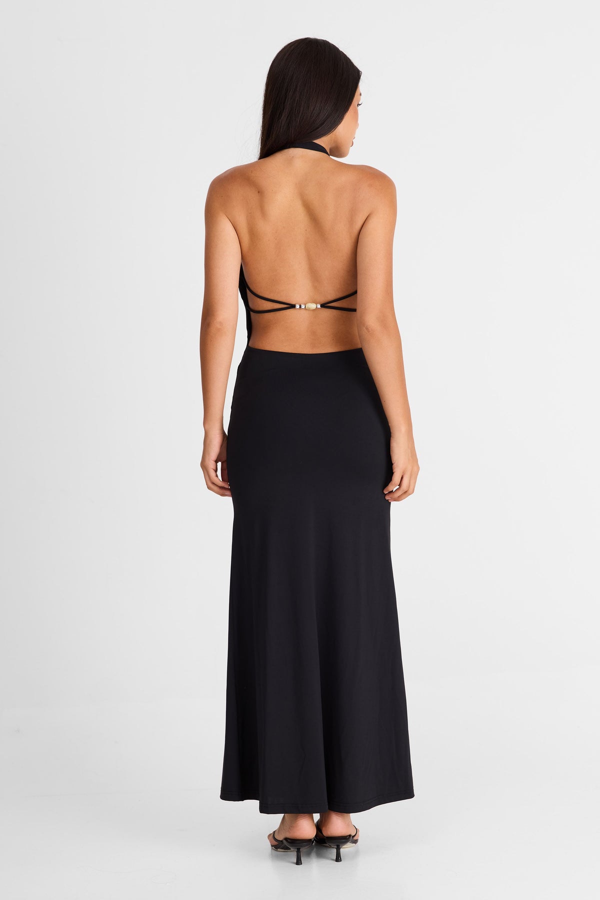 Vestido Solene Maxi – Negro Elegante