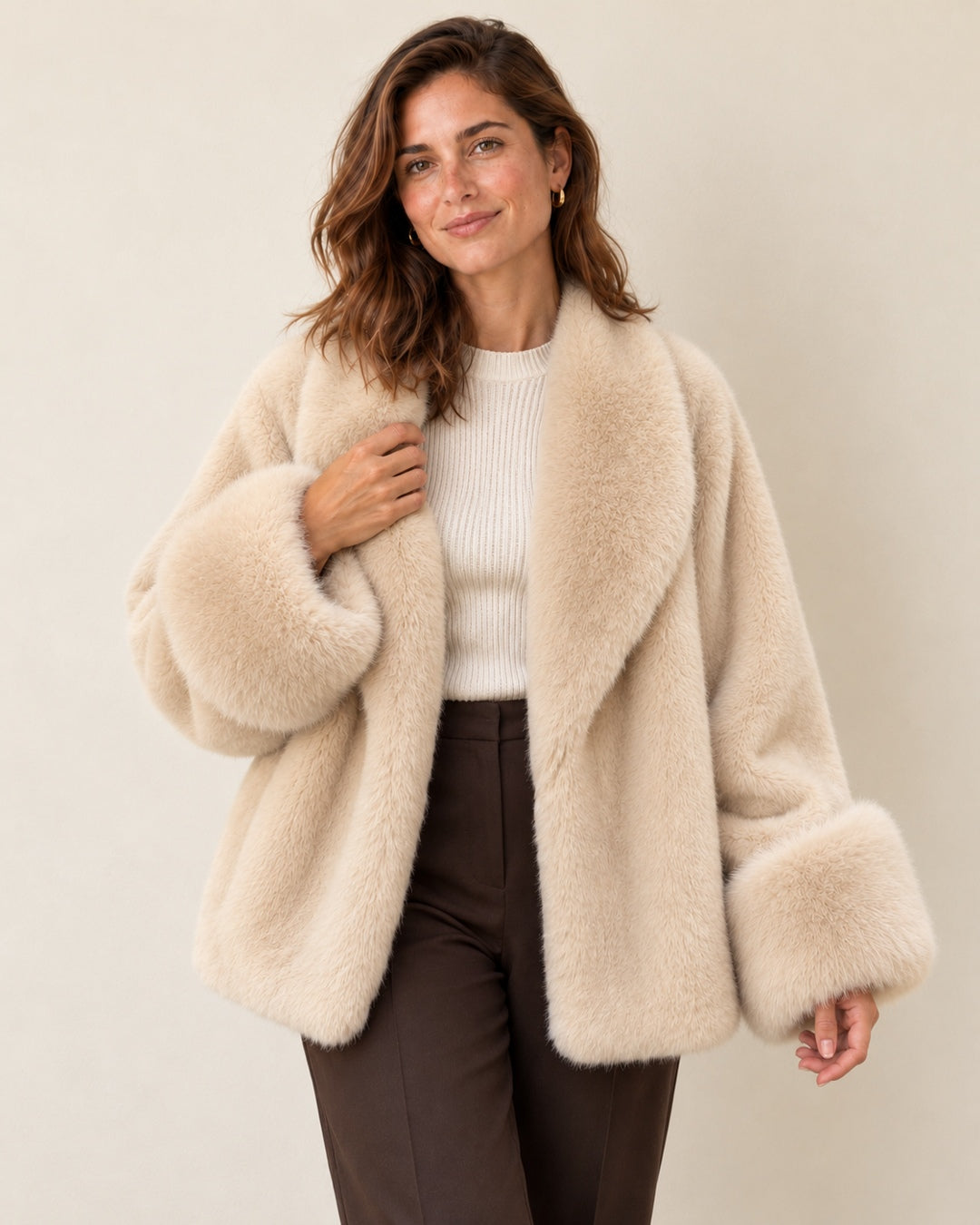Abrigo Corto de Pelo – Beige · 1