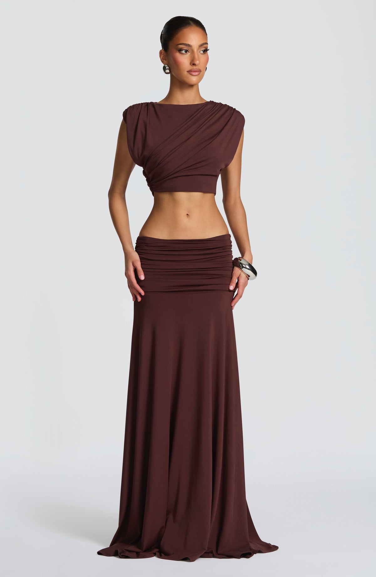 Top Drapeado de Cuello Barco Amara – Marrón Ciruela