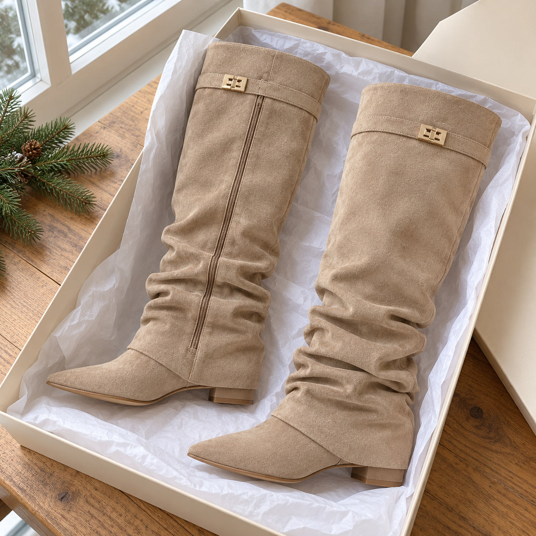 Botas beige plisadas con hebilla · vista 4