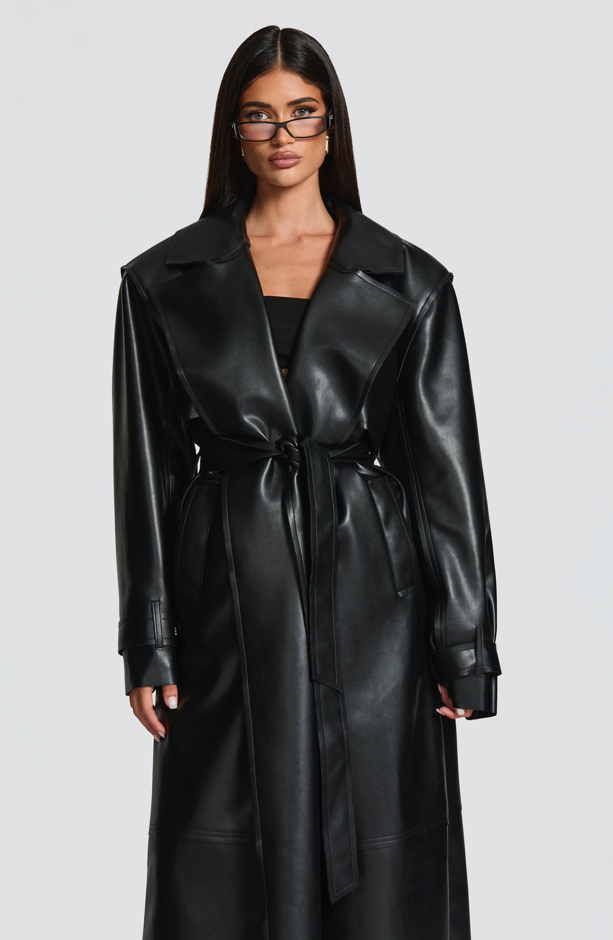 Gabardina Larga Efecto Piel Bridget – Negro