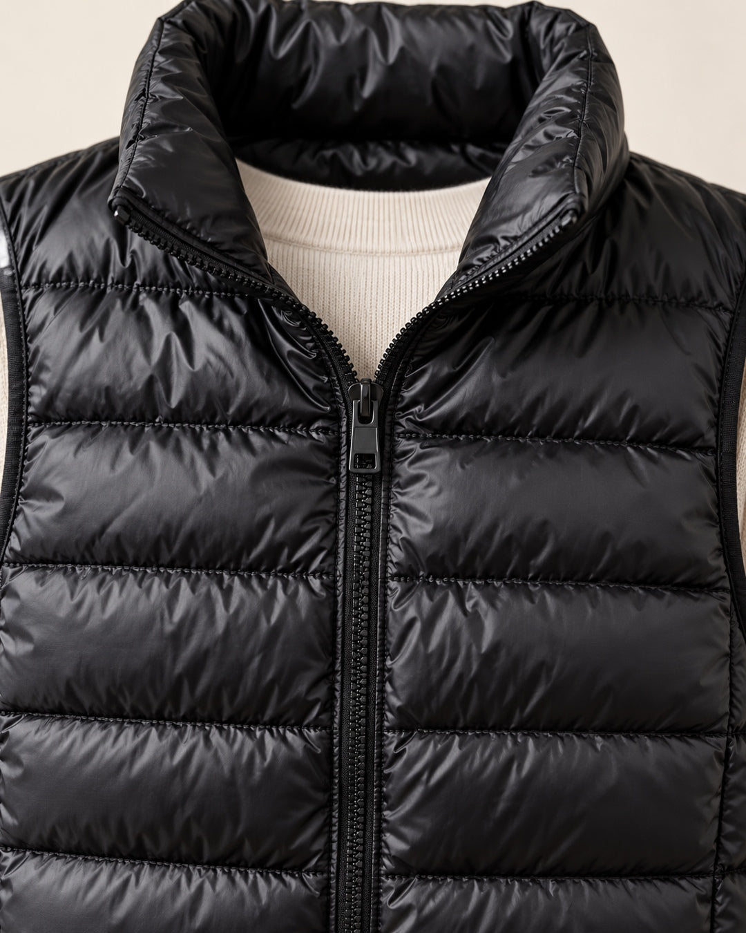 Chaleco Acolchado Ligero – Negro · 5