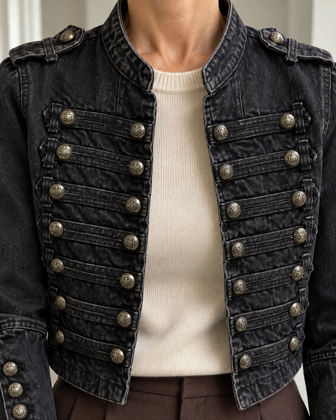 Chaqueta Militar con Botones – Negro · 5