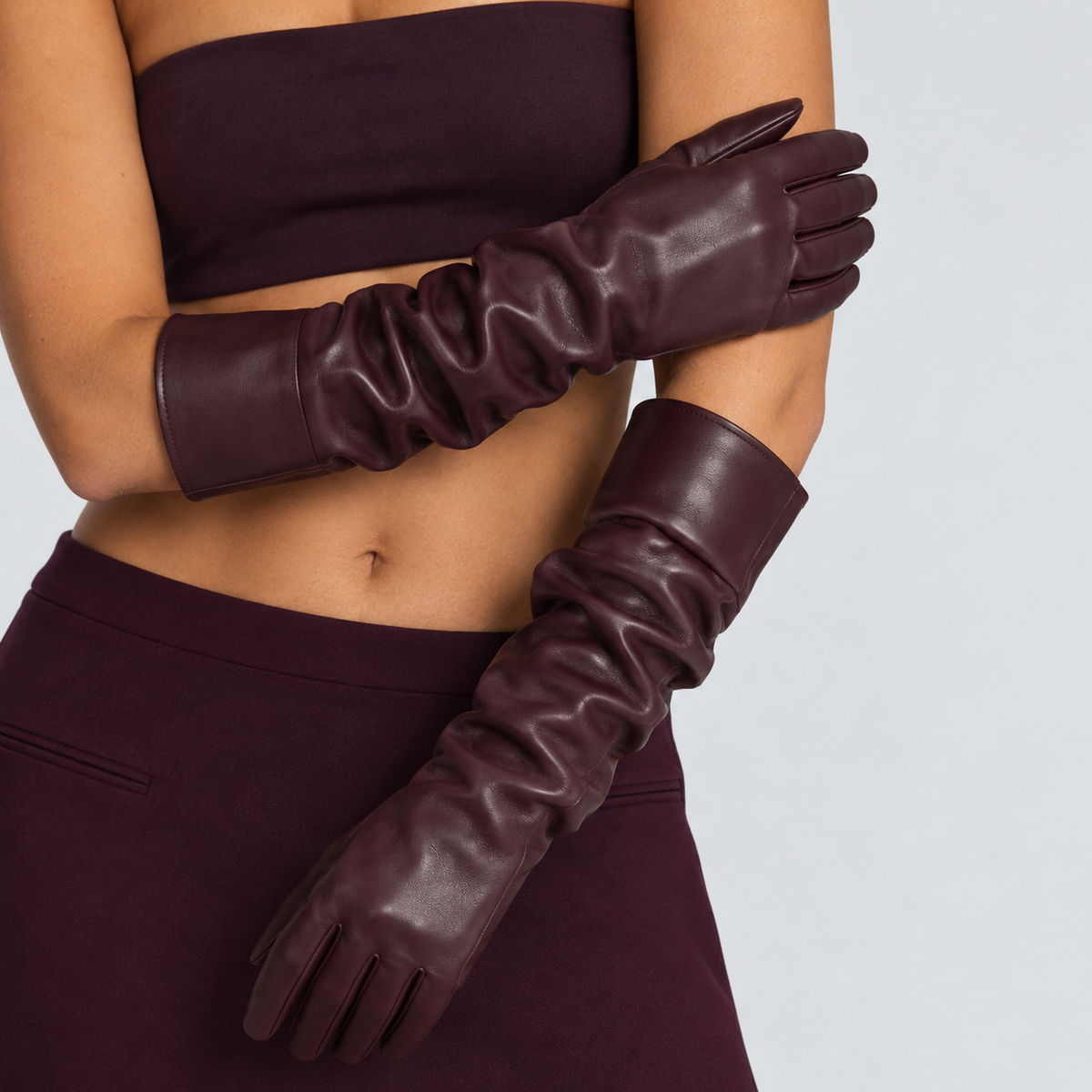 Guantes Largos Efecto Piel Frankie – Ciruela — vista 03