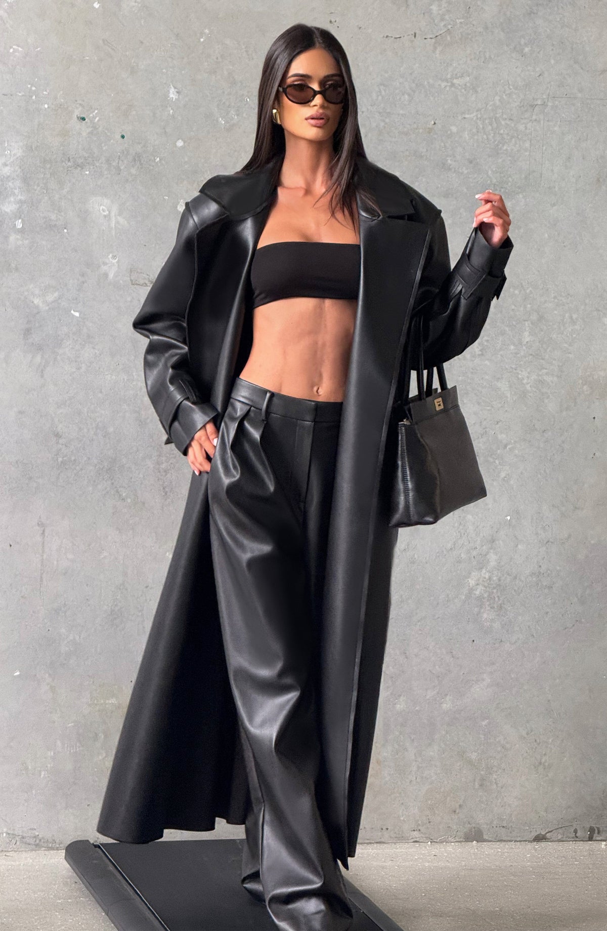 Pantalón Ancho Efecto Piel Glenda – Negro