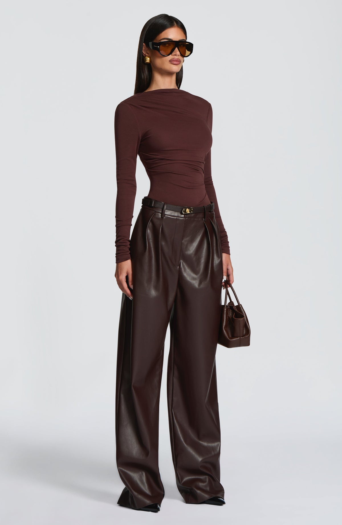 Pantalón Ancho Efecto Piel Glenda – Marrón Ciruela
