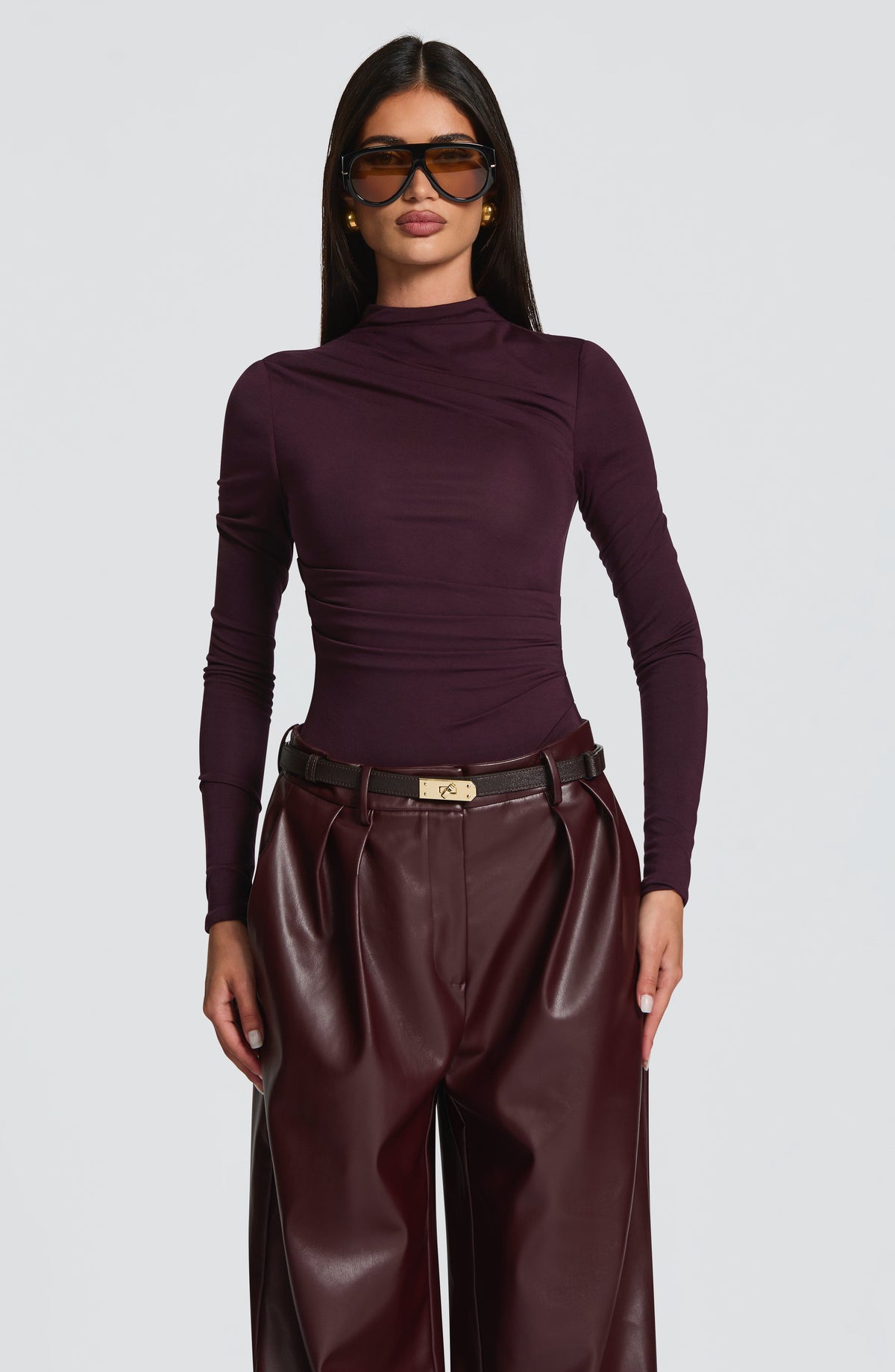 Pantalón Ancho Efecto Piel Glenda – Ciruela