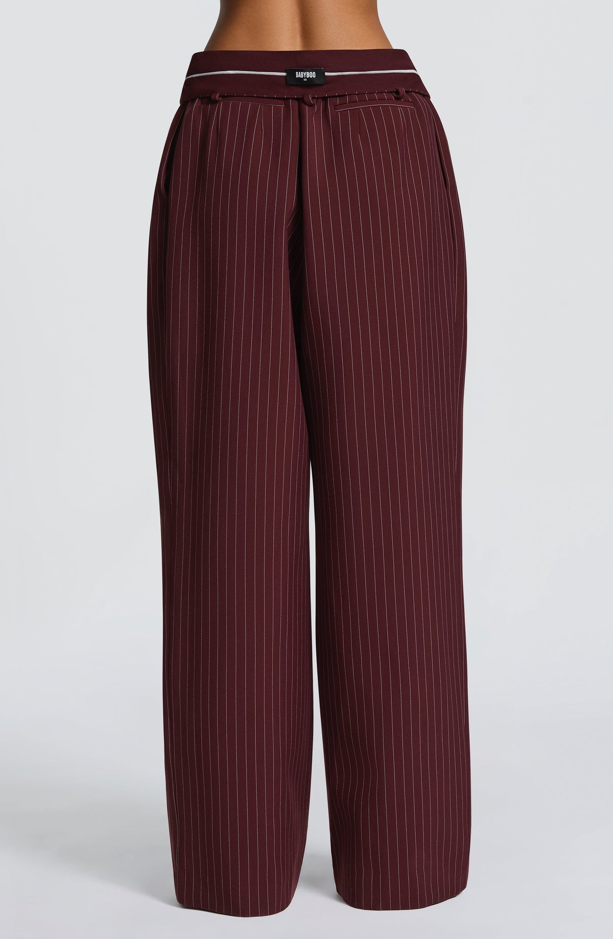 Pantalón Sastre Ancho Kirsty – Burdeos Raya Diplomática