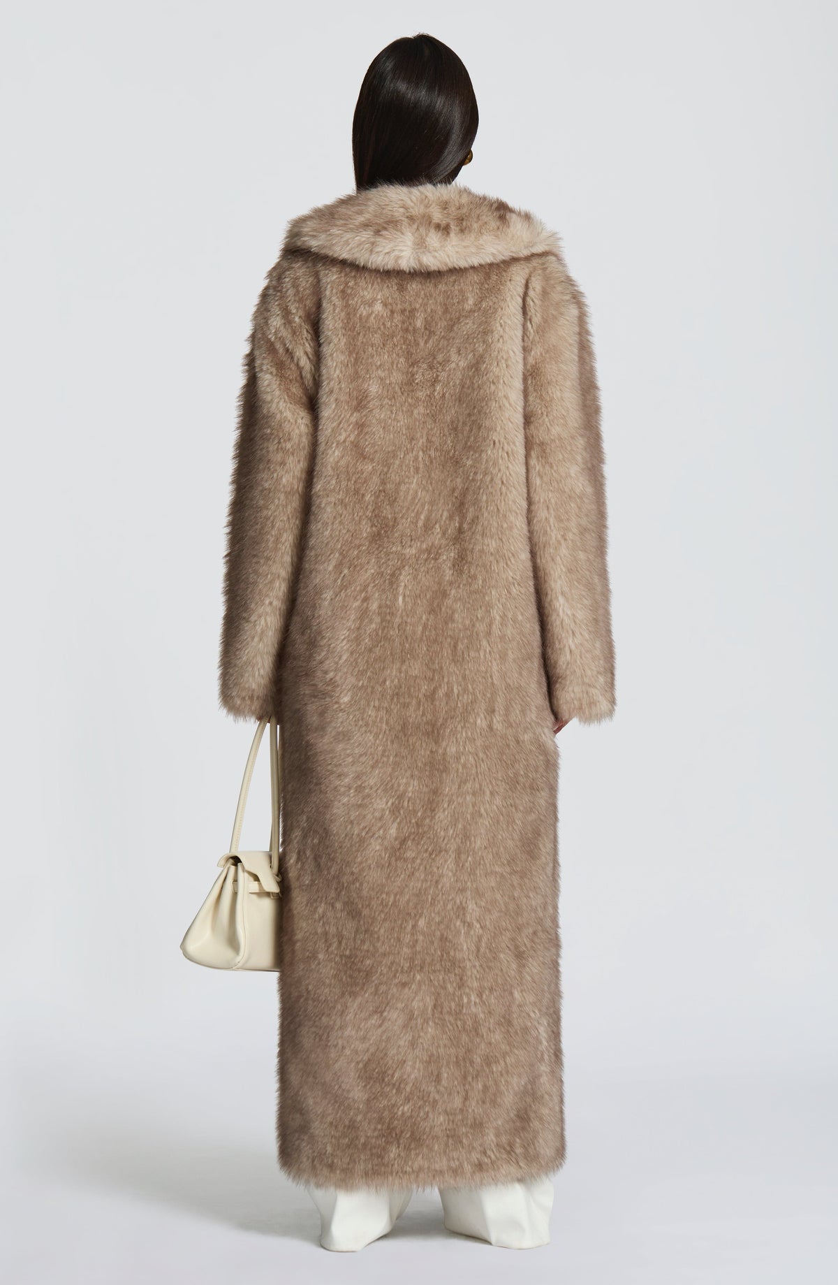 Abrigo Largo de Pelo Sintético Willow – Beige