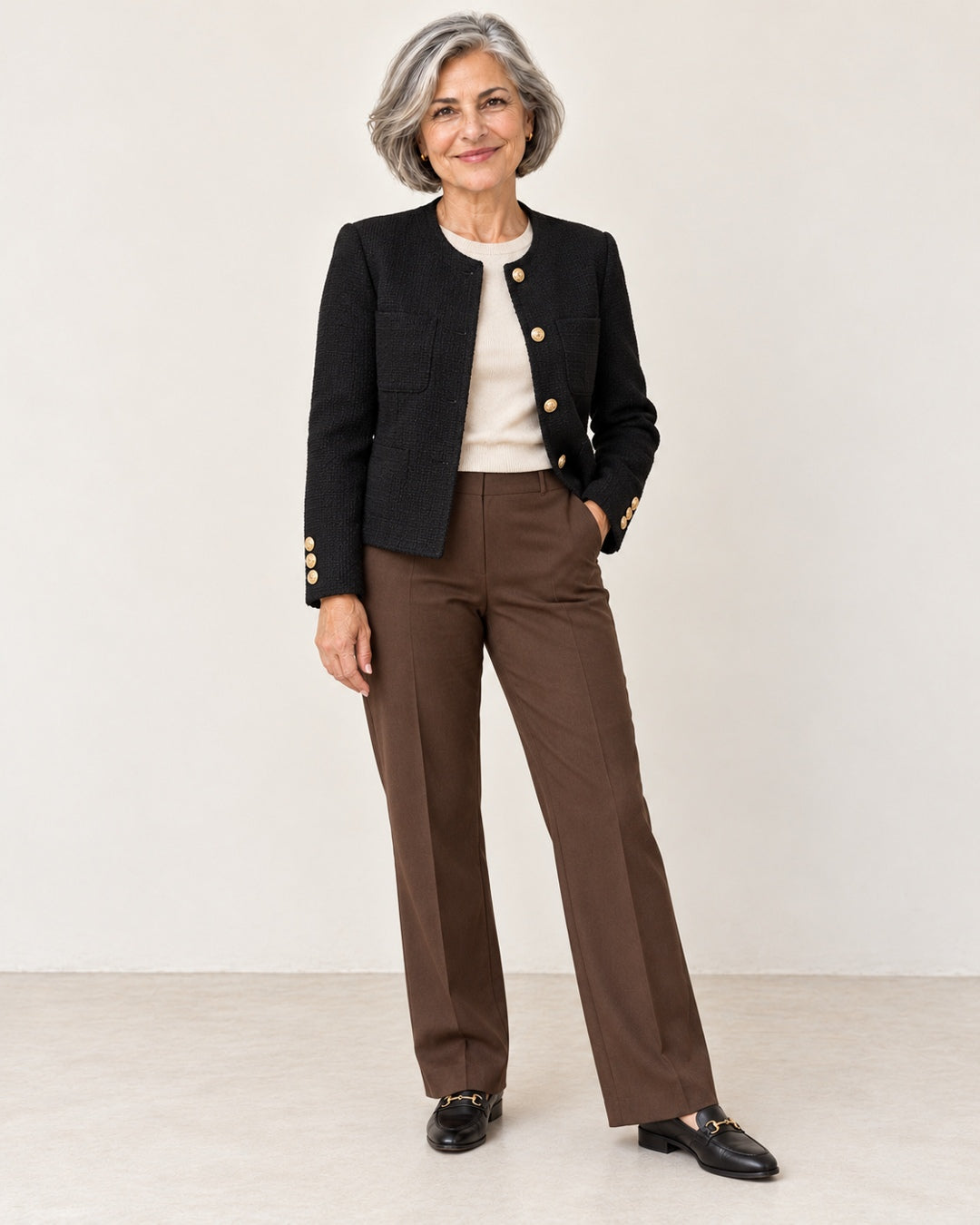 Chaqueta de Tweed con Botones Dorados · 2