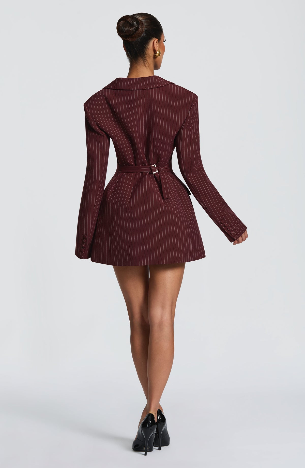 Vestido Blazer Cruzado Elvira – Burdeos Raya Diplomática