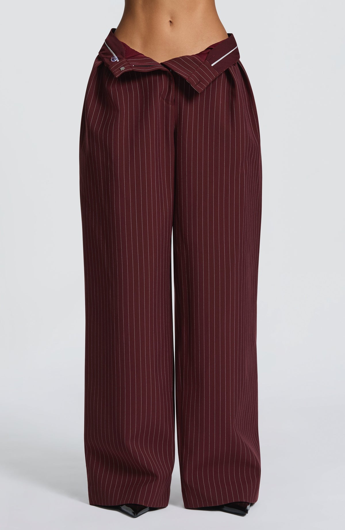Pantalón Sastre Ancho Kirsty – Burdeos Raya Diplomática