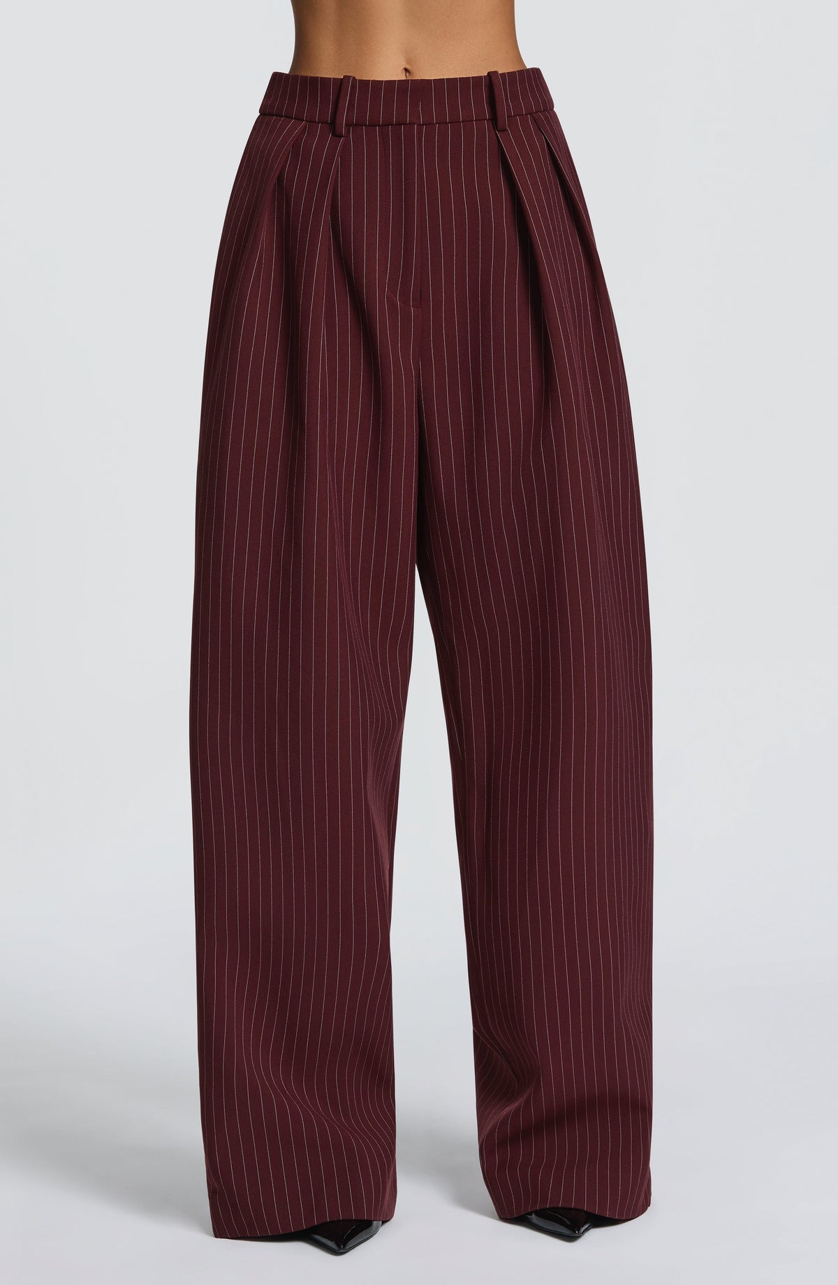 Pantalón Sastre Ancho Kirsty – Burdeos Raya Diplomática
