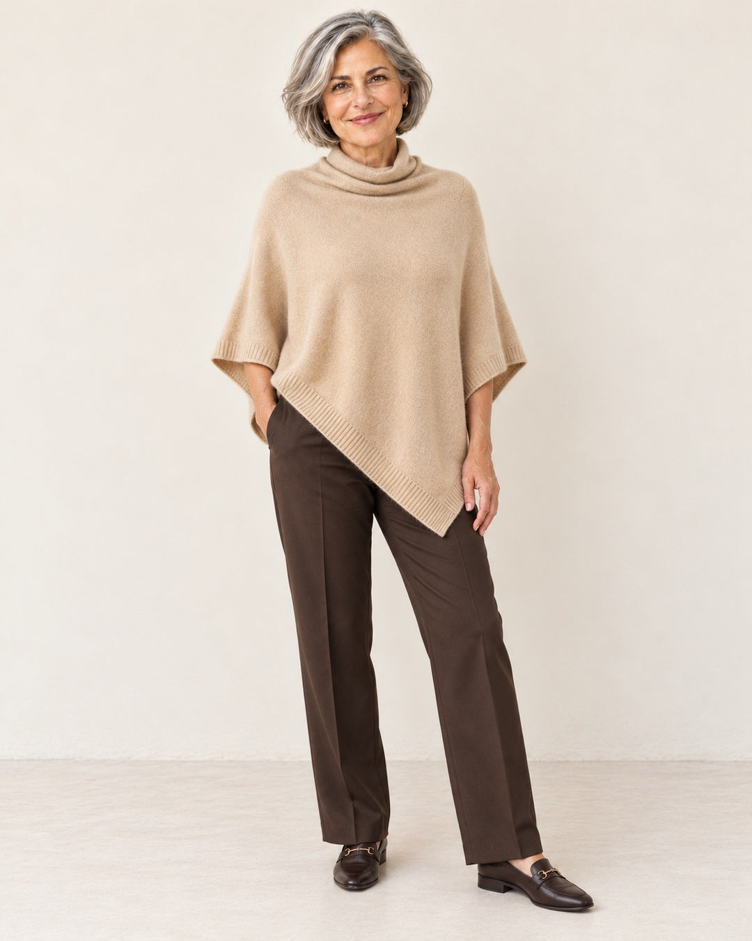 Poncho Jersey de Cuello Alto · 2