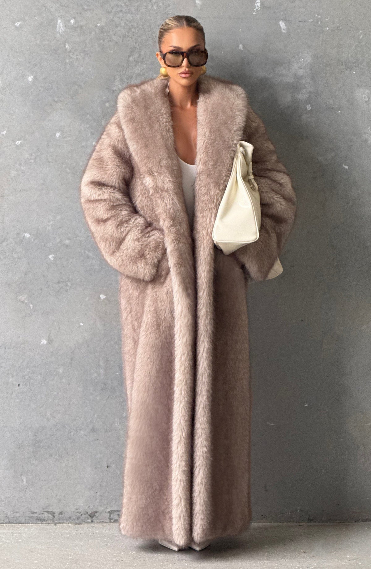 Abrigo Largo de Pelo Sintético Willow – Beige